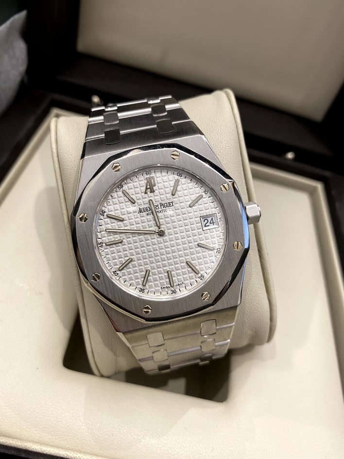 Швейцарские часы Audemars Piguet Royal Oak Extra-Thin ‘Jumbo’ 15202ST.OO.0944ST.01 #1
