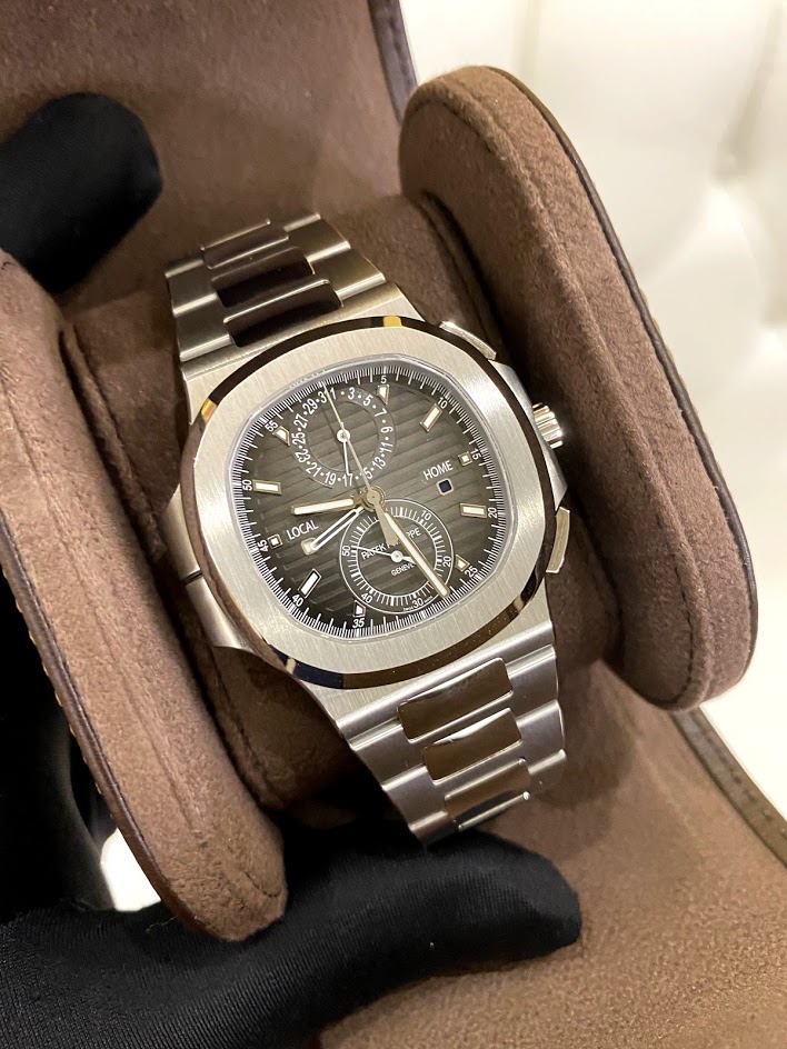 Швейцарские часы Patek Philippe Nautilus 5990/1 5990/1A-001 #2