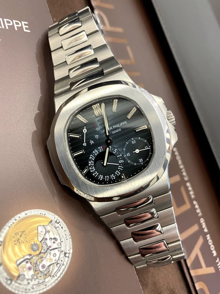Швейцарские часы Patek Philippe Nautilus 5712/1 5712/1A-001 #1