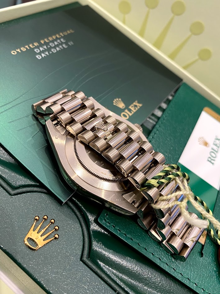 Швейцарские часы Rolex Day-Date II 41mm White Gold 218239 bkdp #2