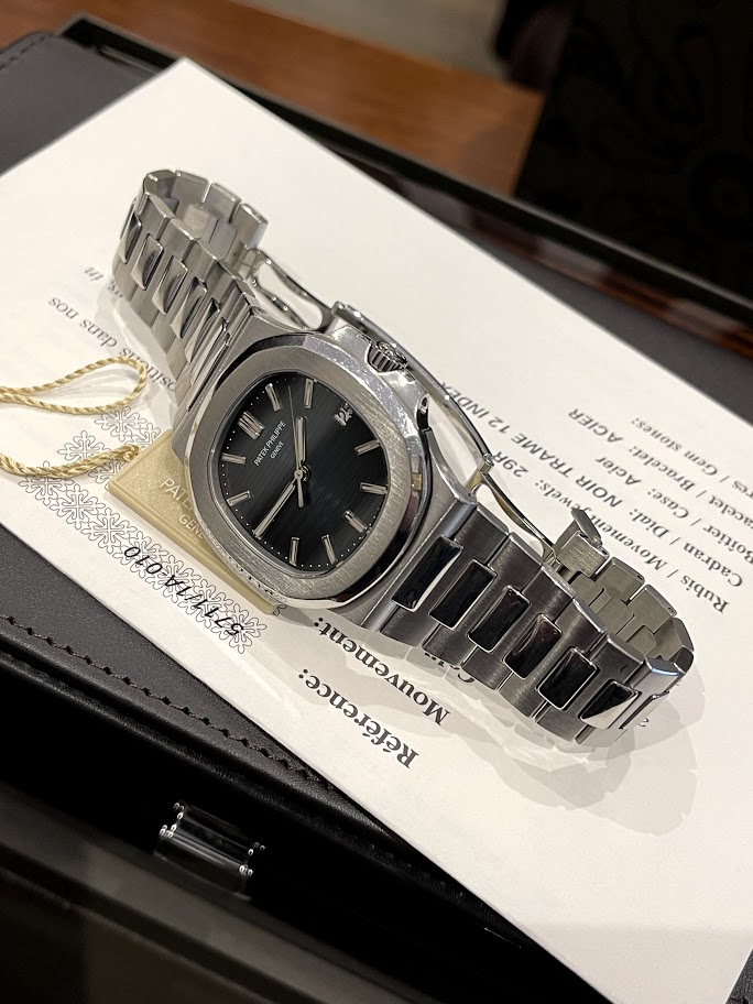 Швейцарские часы Patek Philippe Nautilus 5711/1A-010 #3