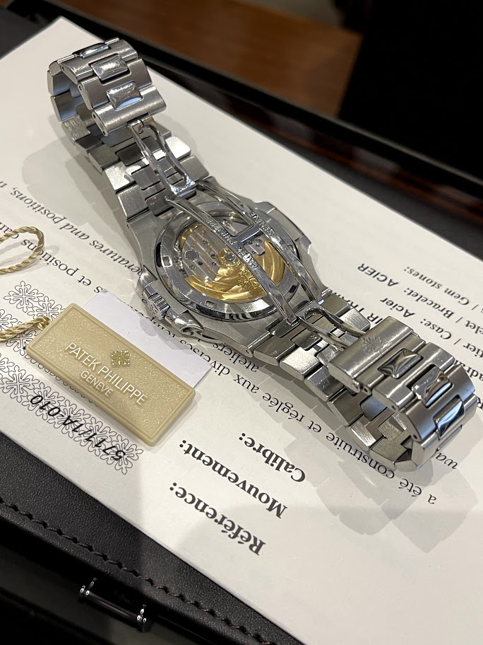 Швейцарские часы Patek Philippe Nautilus 5711/1A-010 #2