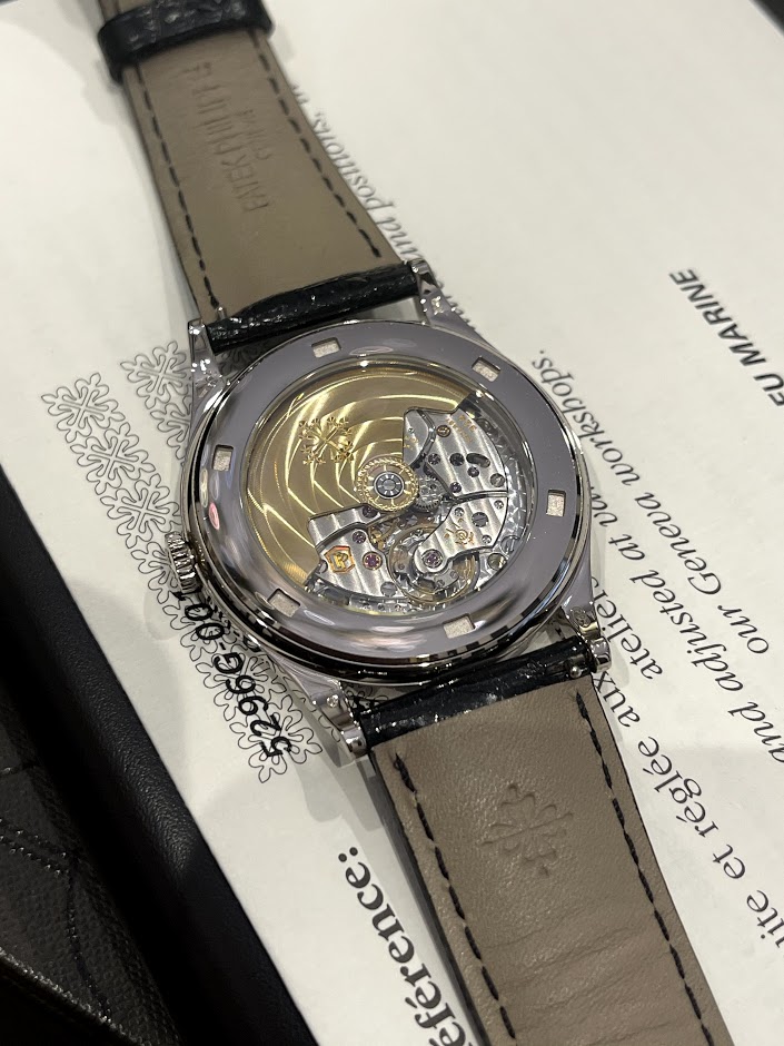 Швейцарские часы Patek Philippe Calatrava 5296G-001 #2