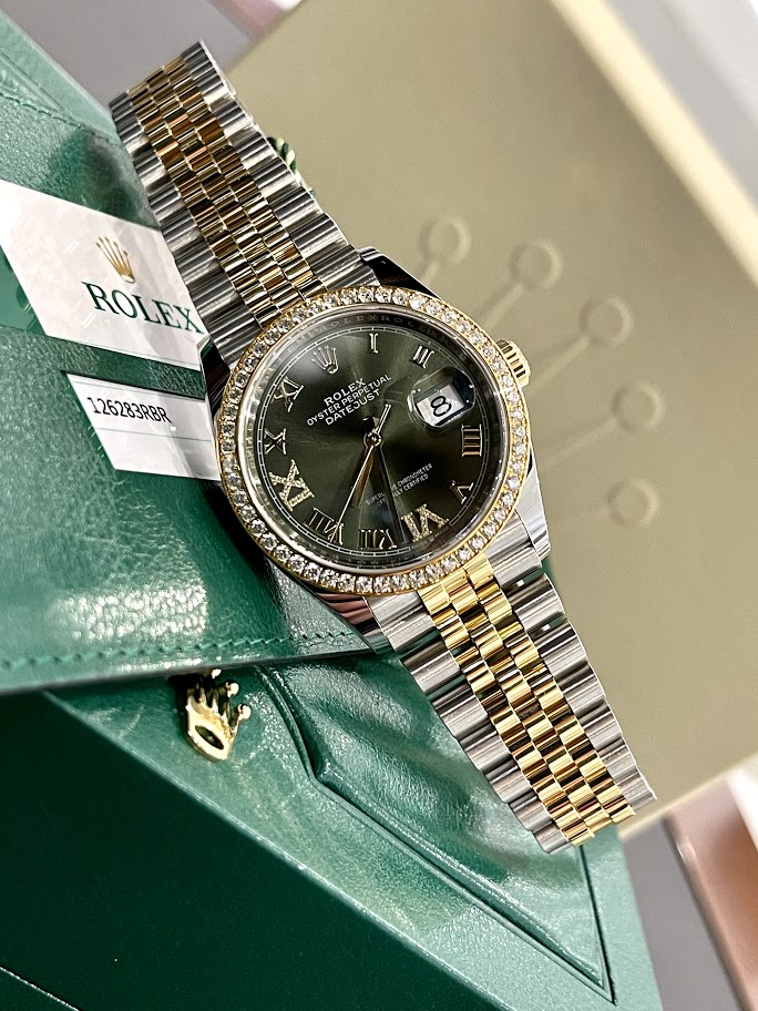 Швейцарские часы Rolex Datejust 36 mm, Oystersteel, yellow gold and diamonds 126283rbr-0011 #1