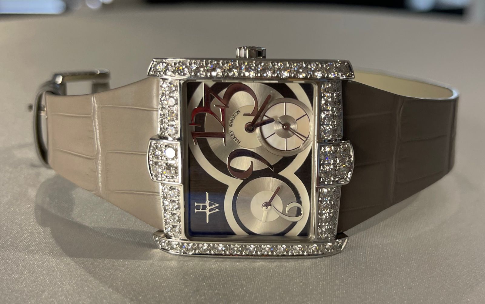 Швейцарские часы Harry Winston Harry Winston Avenue 350/LQTZW #7