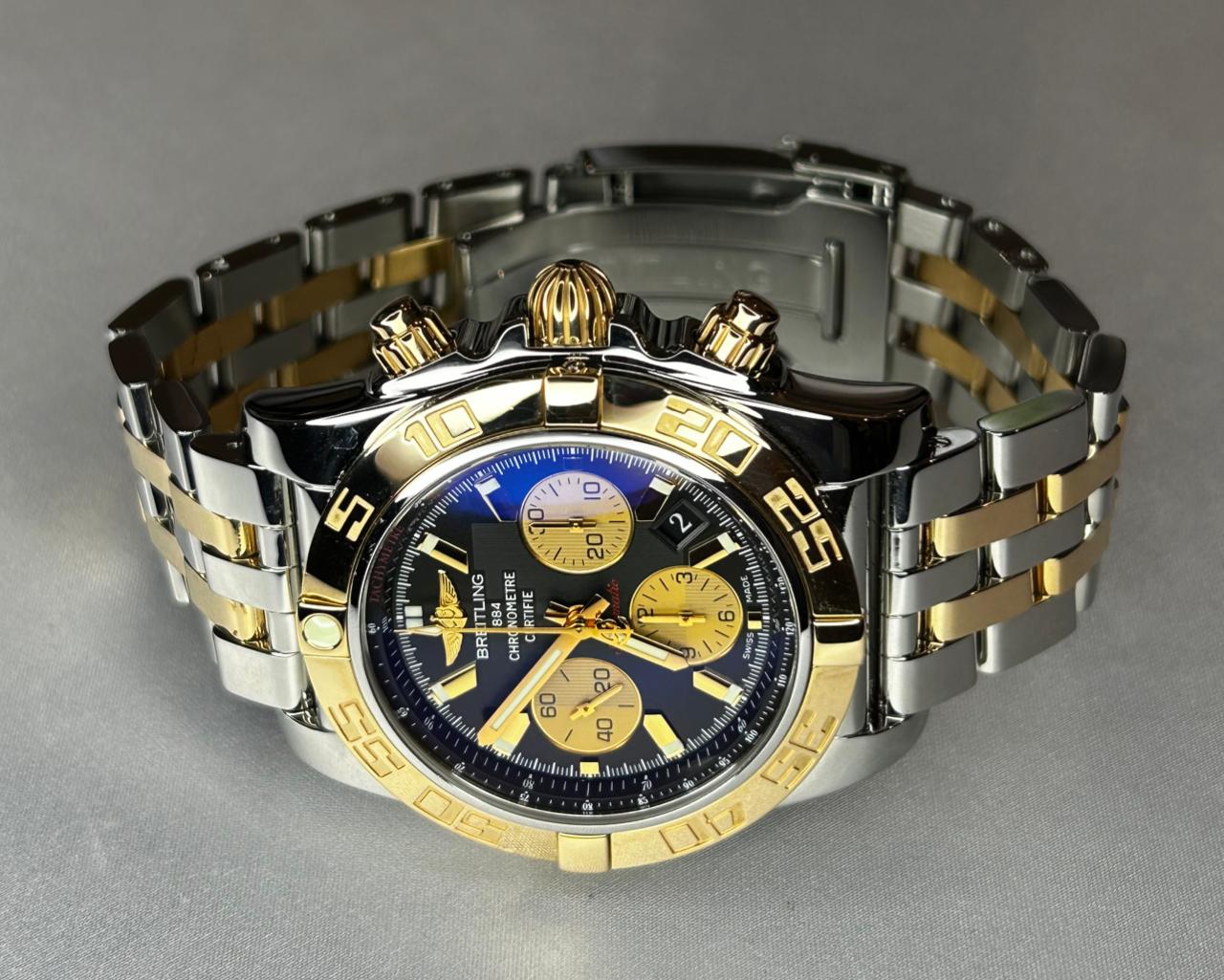 Швейцарские часы Breitling Breitling Chronomat 44 CB011012/B968/375C #3