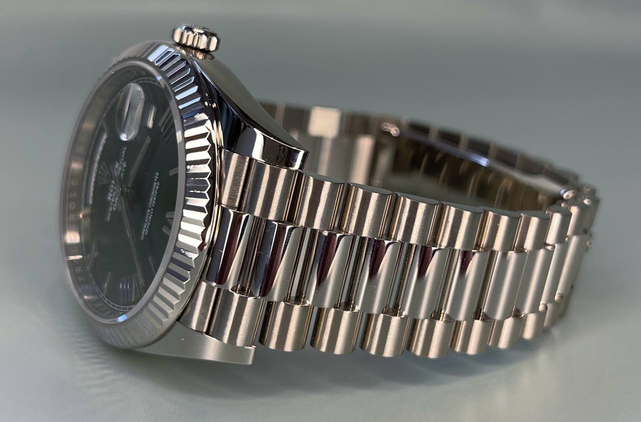 Швейцарские часы Rolex Rolex Day-Date  40MM WHITE GOLD 228239 #5