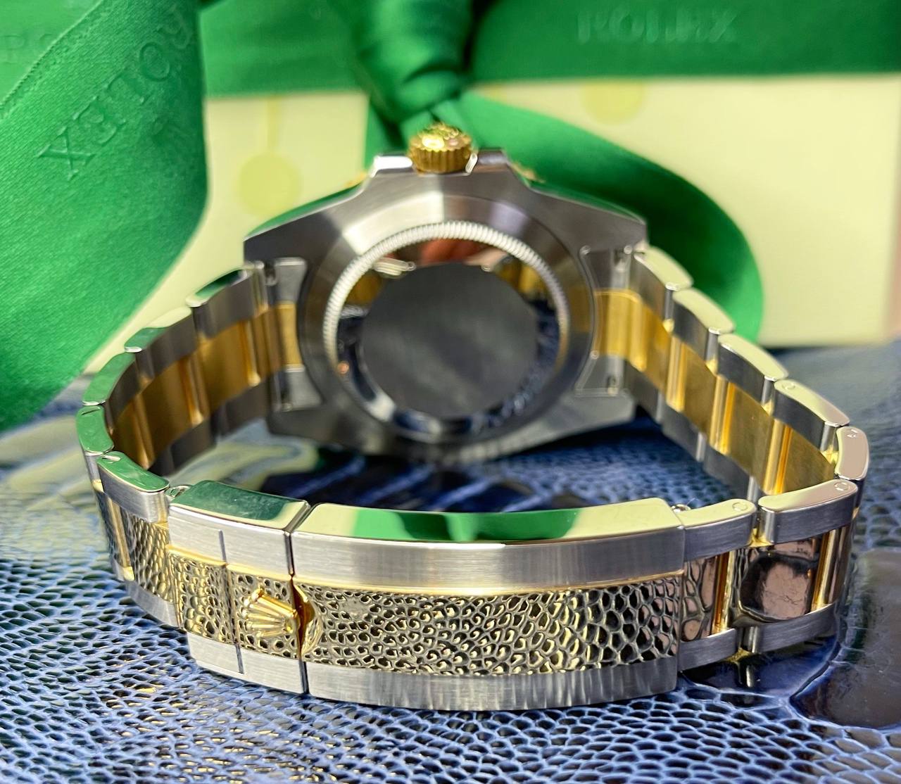 Швейцарские часы Rolex Rolex Date 40mm Steel and Yellow Gold Ceramic 116613LB #6